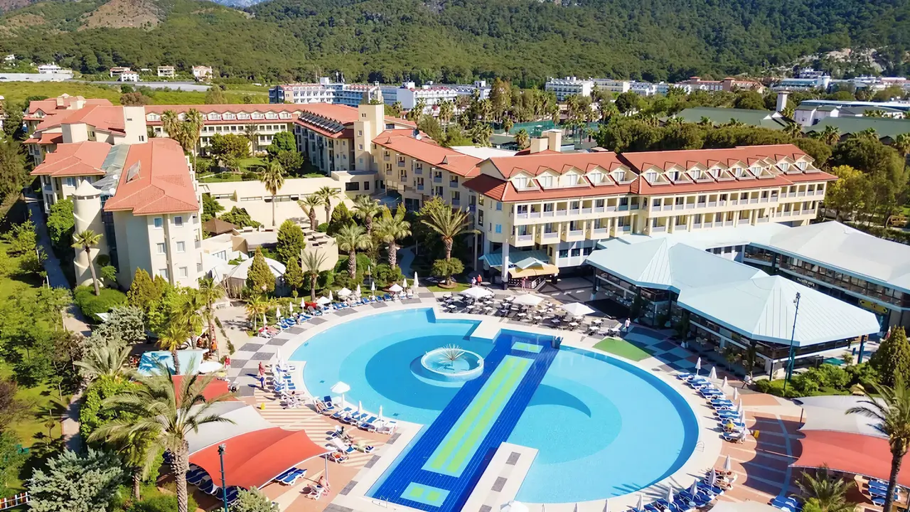 Widok z lotu ptaka na Queens Park Resort Goynuk