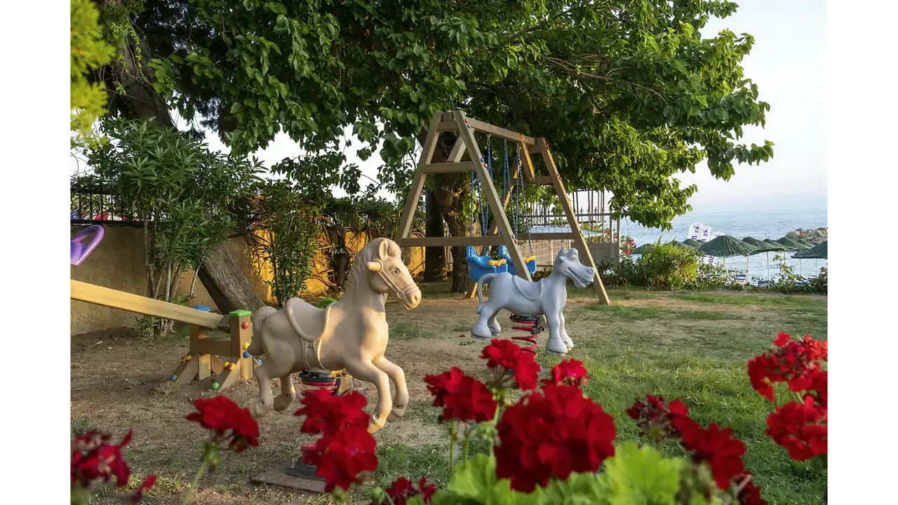 Plac zabaw dla dzieci w Ramira Beach