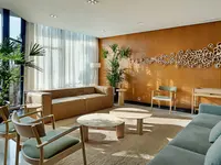 Nowoczesny salon dla gości w Rio Othon Palace