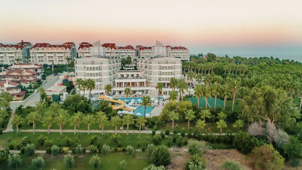 Widok z lotu ptaka na Royal Atlantis Beach