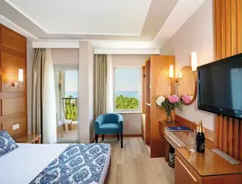 Wnętrze pokoju gościnnego w Royal Atlantis Beach