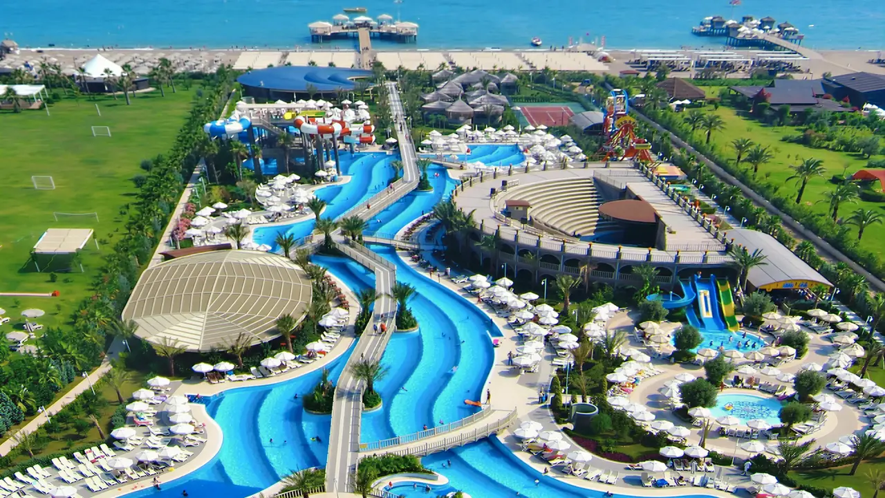 Widok z lotu ptaka na kompleks Royal Holiday Palace