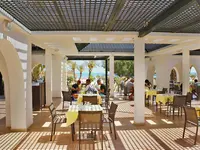 Restauracja w Royal Karthago z widokiem na plażę