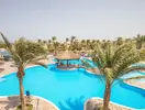 Basen przy hotelu Sea Gull Beach Resort