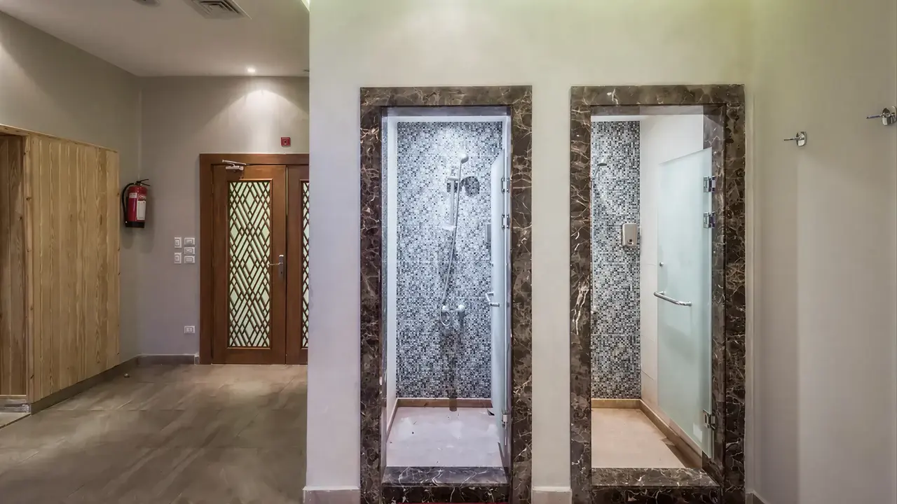 Kabiny prysznicowe w strefie spa Sea Gull Beach Resort