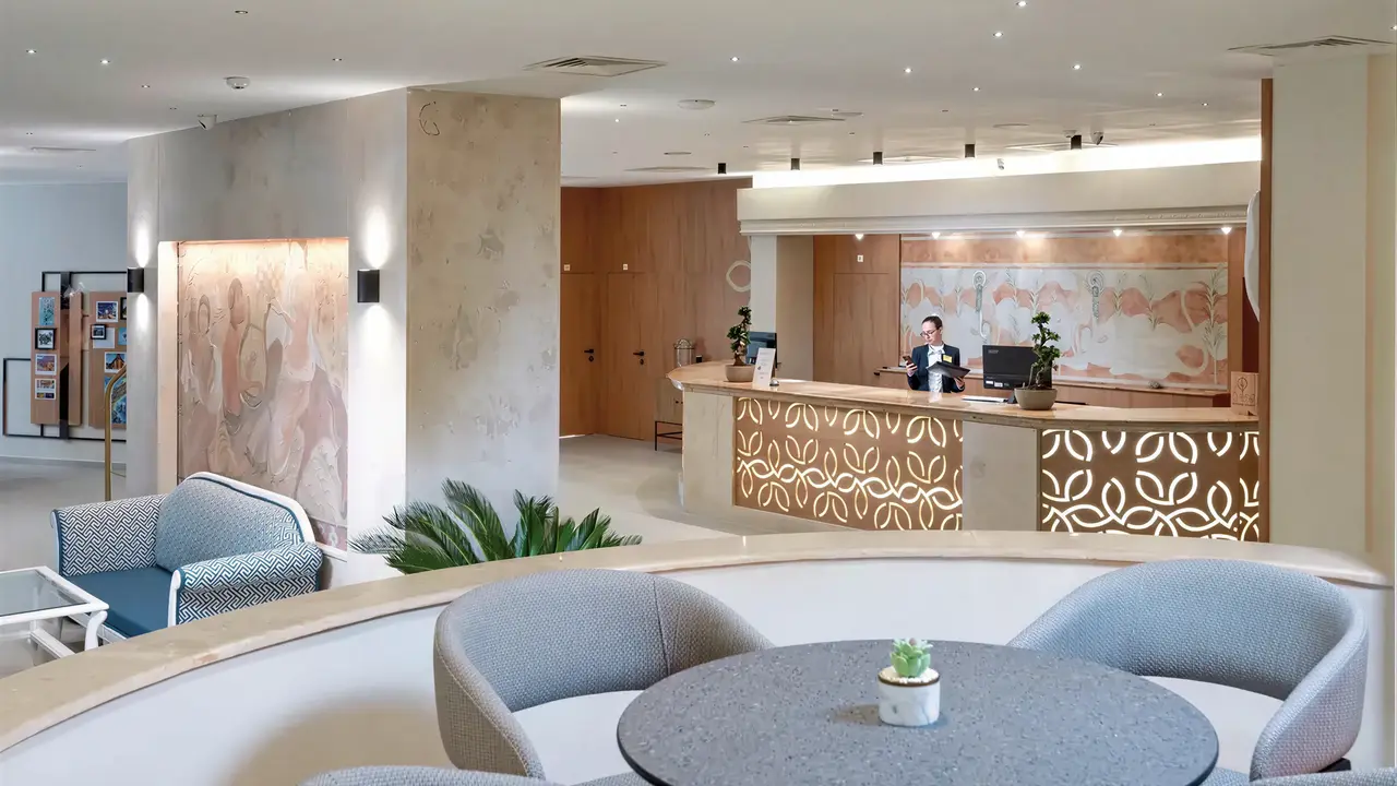 Recepcja i strefa wypoczynku w Sentido Bellevue Beach 