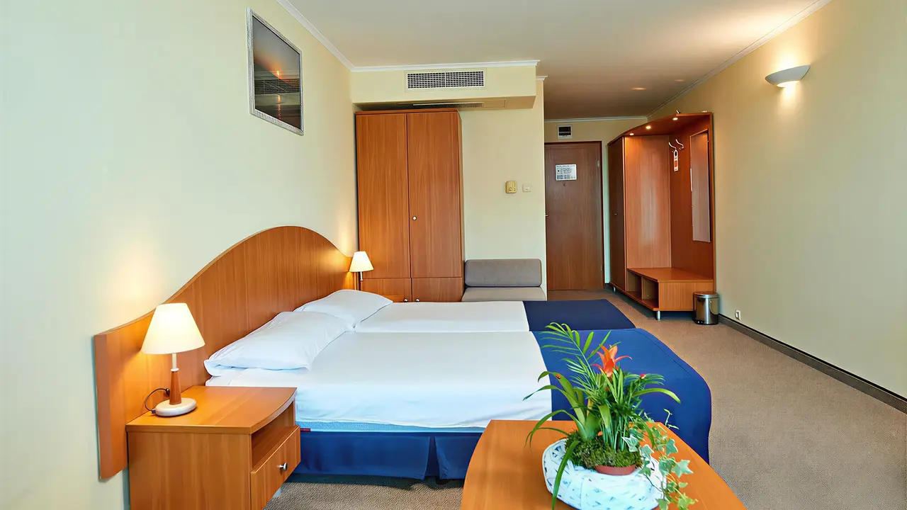 Pokój z łóżkiem w hotelu Sentido Bellevue Beach 