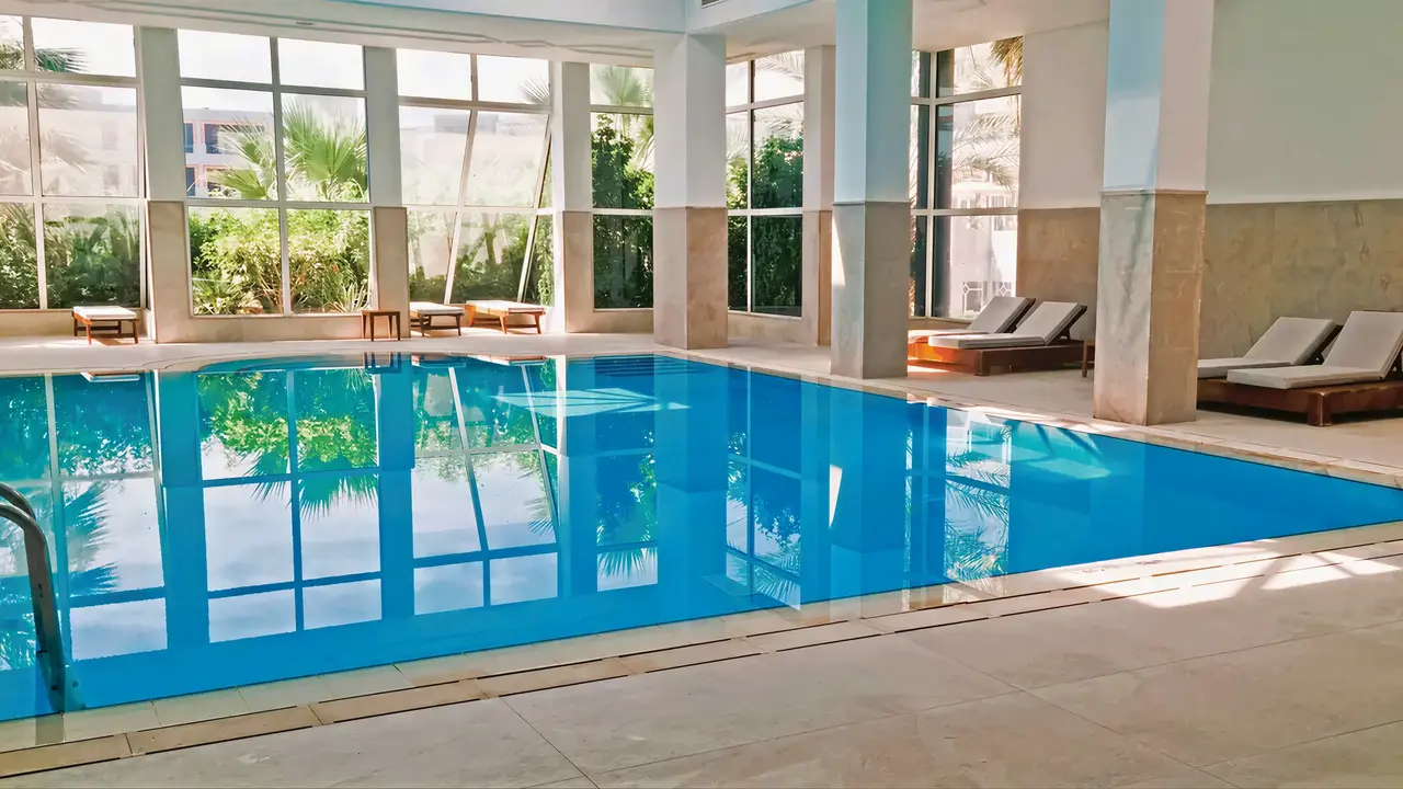 Kryty basen w hotelu Sentido Marillia Resort & Spa