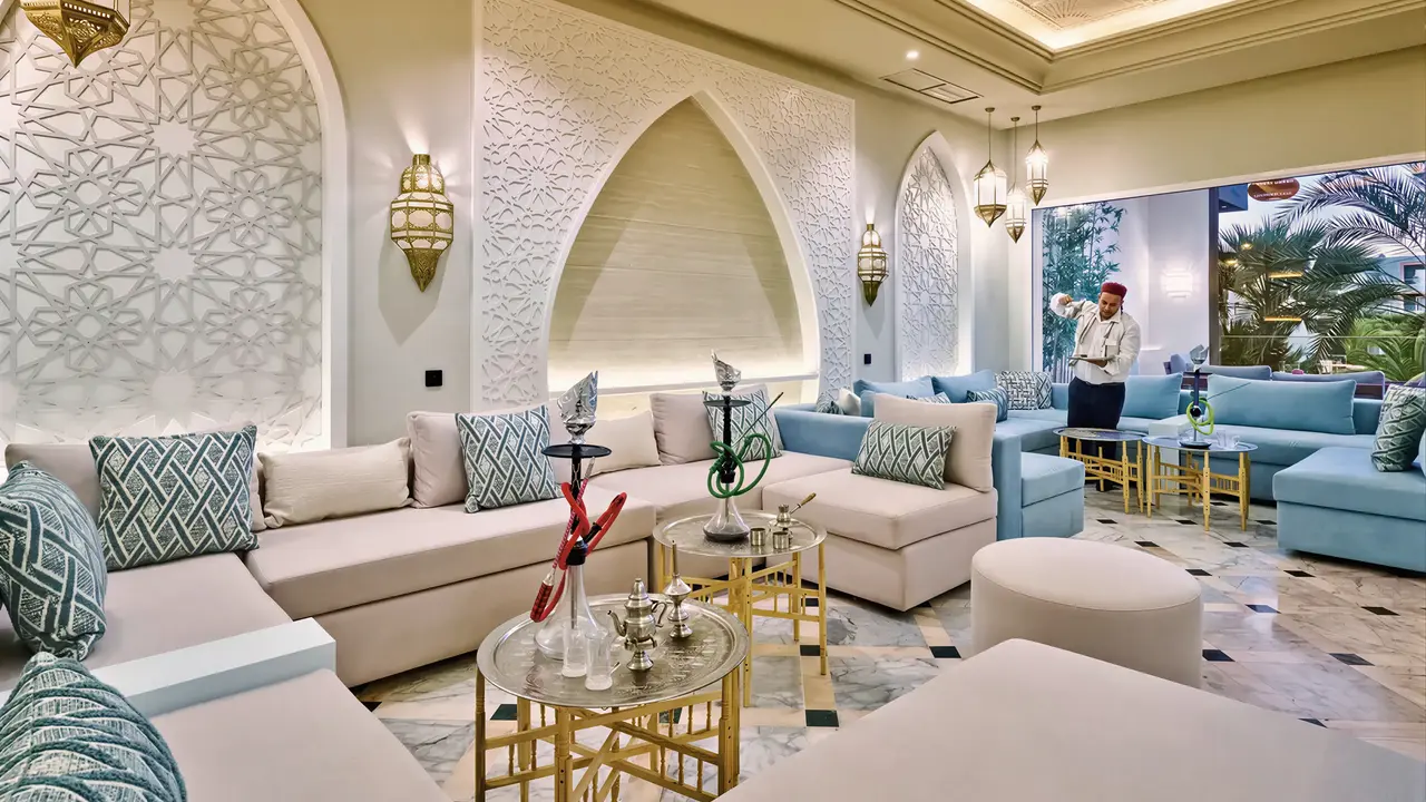 Elegancki salon wypoczynkowy w Sentido Marillia Resort & Spa