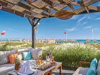 Strefa relaksu na plaży w Sentido Marillia Resort & Spa