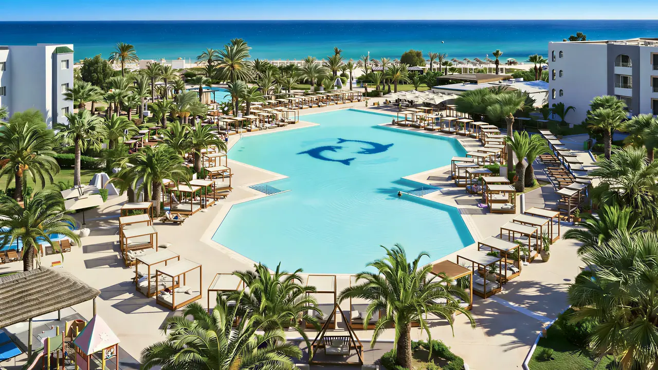 Widok na kompleks basenów w Sentido Marillia Resort & Spa