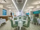 Restauracja w Sentido Turan Prince z nakrytymi stołami