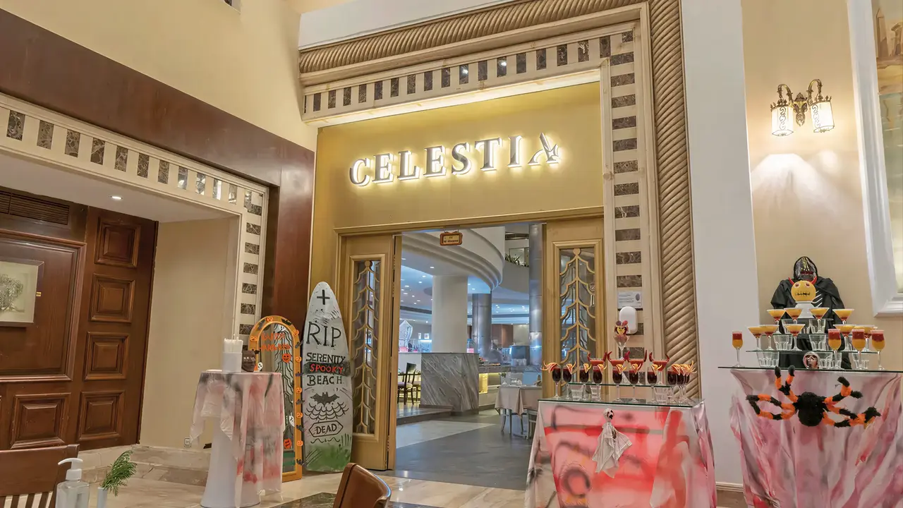 Wejście do restauracji Celestia w Serenity Alpha Beach
