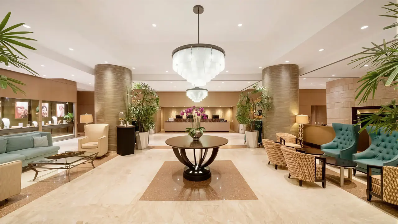 Eleganckie lobby w hotelu Sheraton Grand Rio