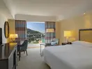Przytulna sypialnia w Sheraton Grand Rio z widokiem