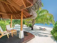 Pawilon na plaży w Sheraton Maldives Full Moon Resort & Spa