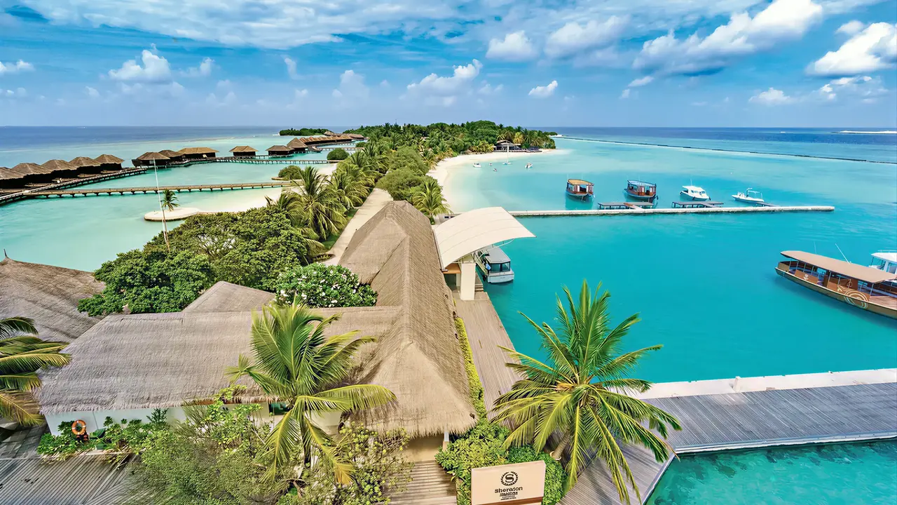 Widok z lotu ptaka na Sheraton Maldives Full Moon Resort & Spa