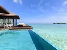 Prywatny basen na tarasie w Sheraton Maldives Full Moon Resort & Spa