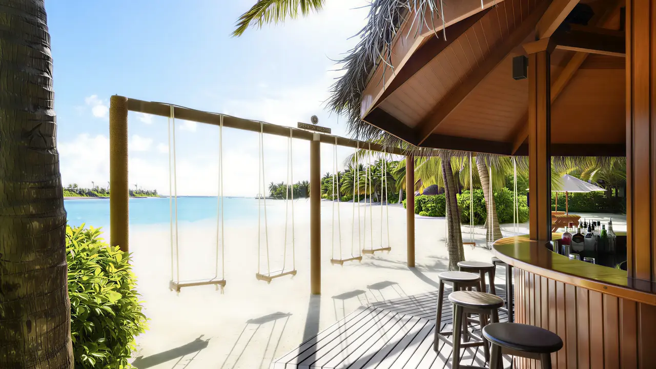 Bar na plaży w Sheraton Maldives Full Moon Resort & Spa