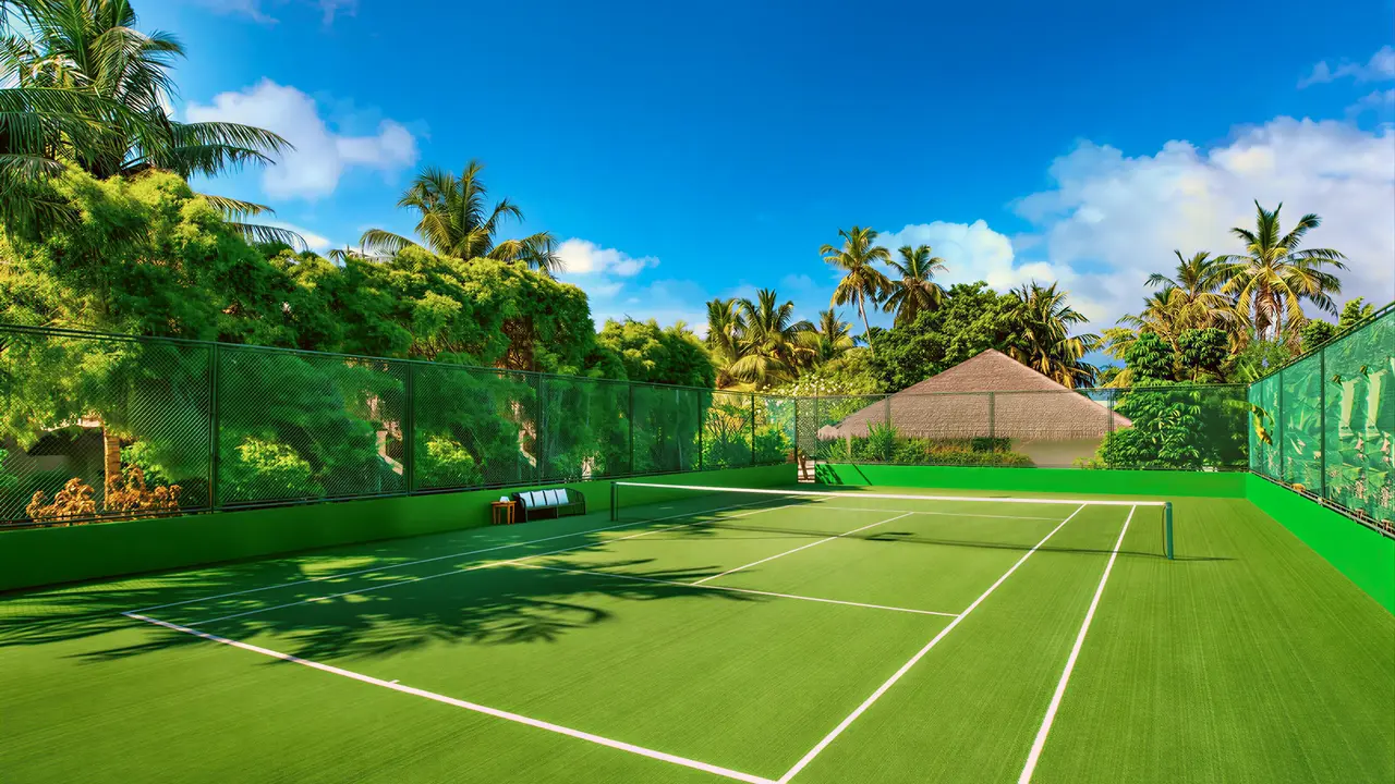 Kort tenisowy w hotelu Sheraton Maldives Full Moon Resort & Spa