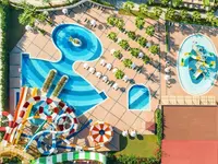 Widok z góry na kompleks basenów Sherwood Exclusive Lara