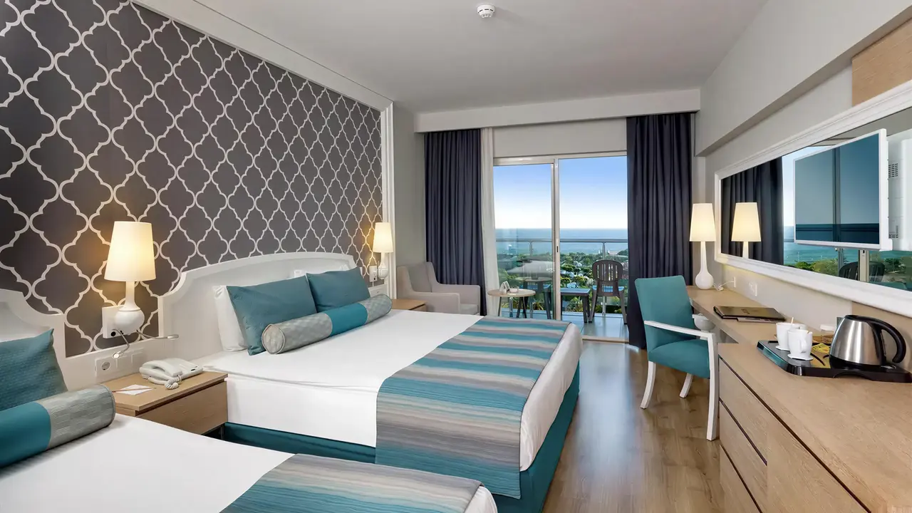 Pokój z łóżkami w hotelu Sherwood Exclusive Lara