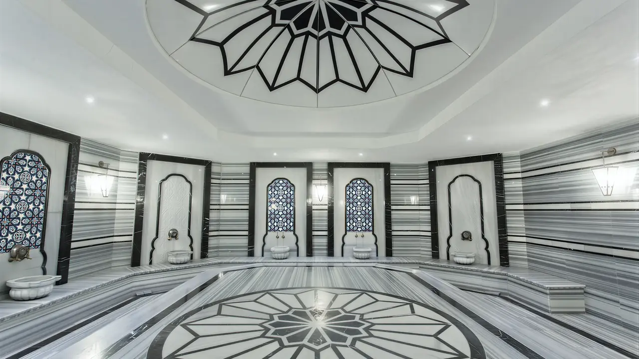 Wnętrze tradycyjnego hammamu w Sherwood Exclusive Lara