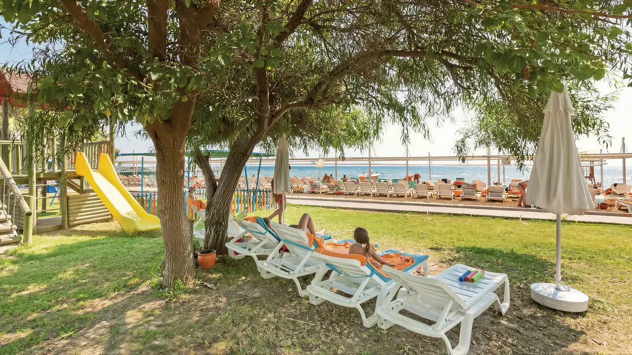 Plac zabaw dla dzieci w Side Mare Resort & Spa