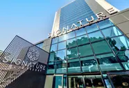 Elewacja i wejście do budynku Signature Blue Resort