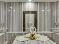 Strefa wellness w Signature Blue Resort z marmurowym wykończeniem