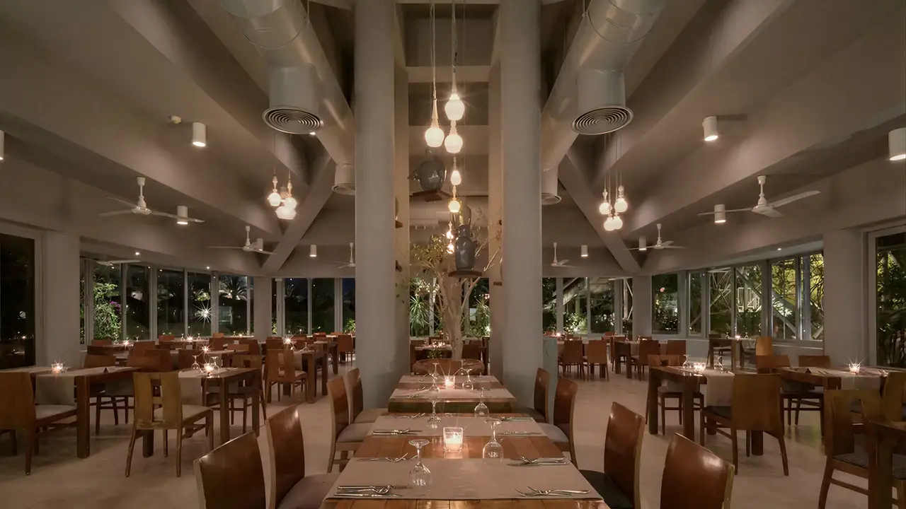 Elegancka restauracja w hotelu Sindbad Club