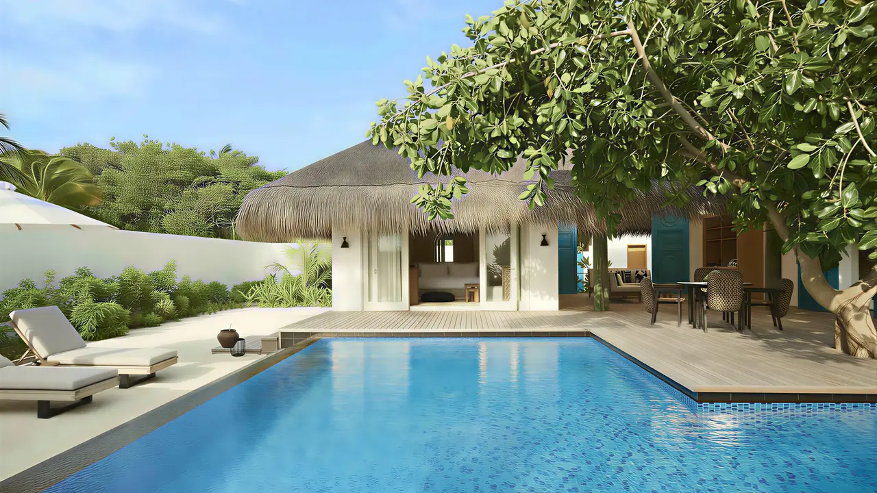Prywatny basen i taras w Sirru Fen Fushi Private Lagoon Resort