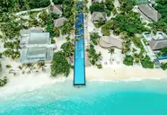 Widok z lotu ptaka na resort Sirru Fen Fushi Private Lagoon Resort