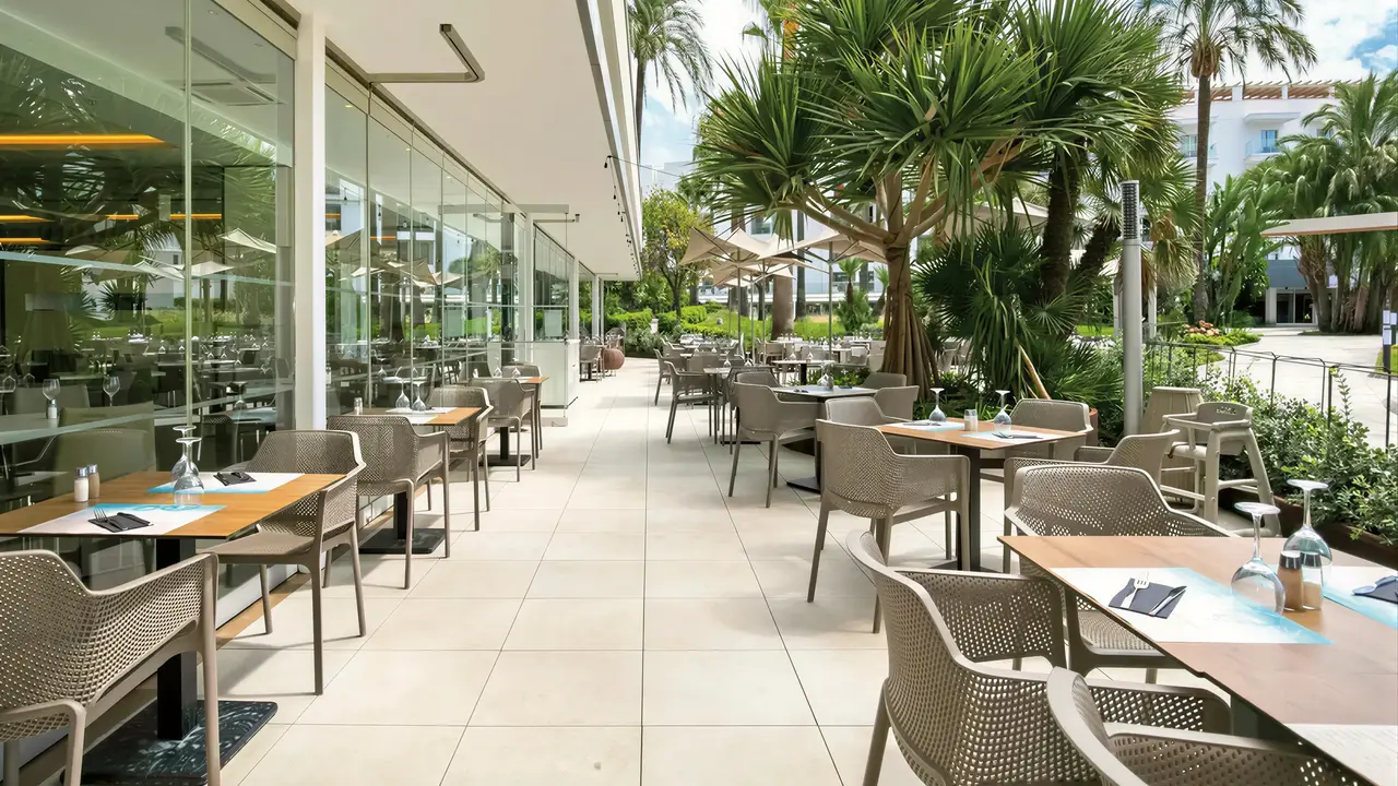 Restauracja na świeżym powietrzu w Sol Don Pablo