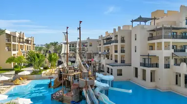 Zjeżdżalnie wodne i park wodny w Steigenberger Aqua Magic