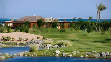 Pole golfowe przy hotelu Steigenberger Aqua Magic