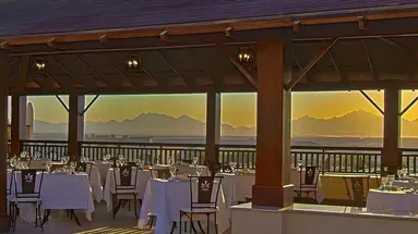 Restauracja z widokiem w Steigenberger Aqua Magic