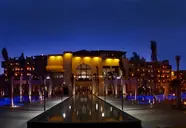 Fasada i wejście do hotelu Steigenberger Aqua Magic