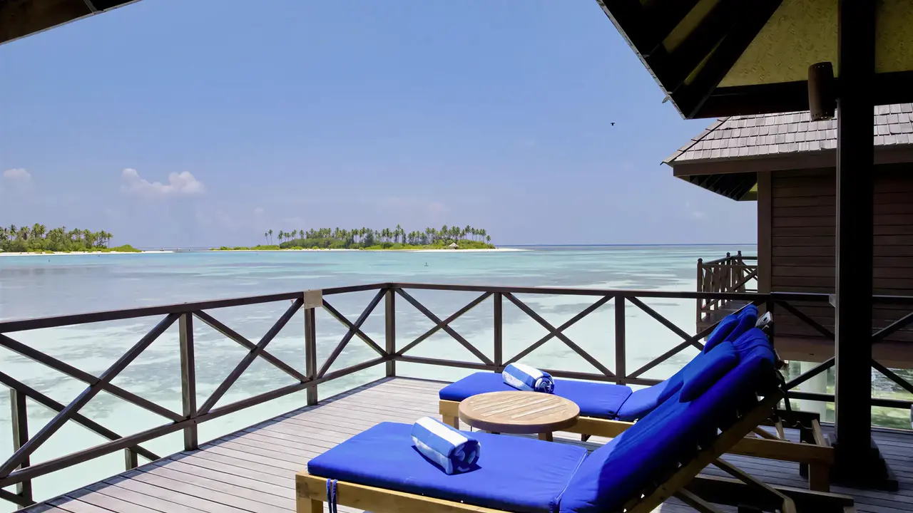 Taras z widokiem na ocean w Sun Siyam Olhuveli
