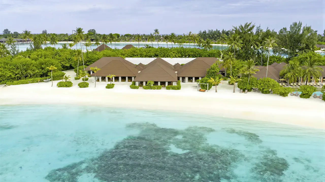 Widok na kompleks Sun Siyam Olhuveli z lotu ptaka