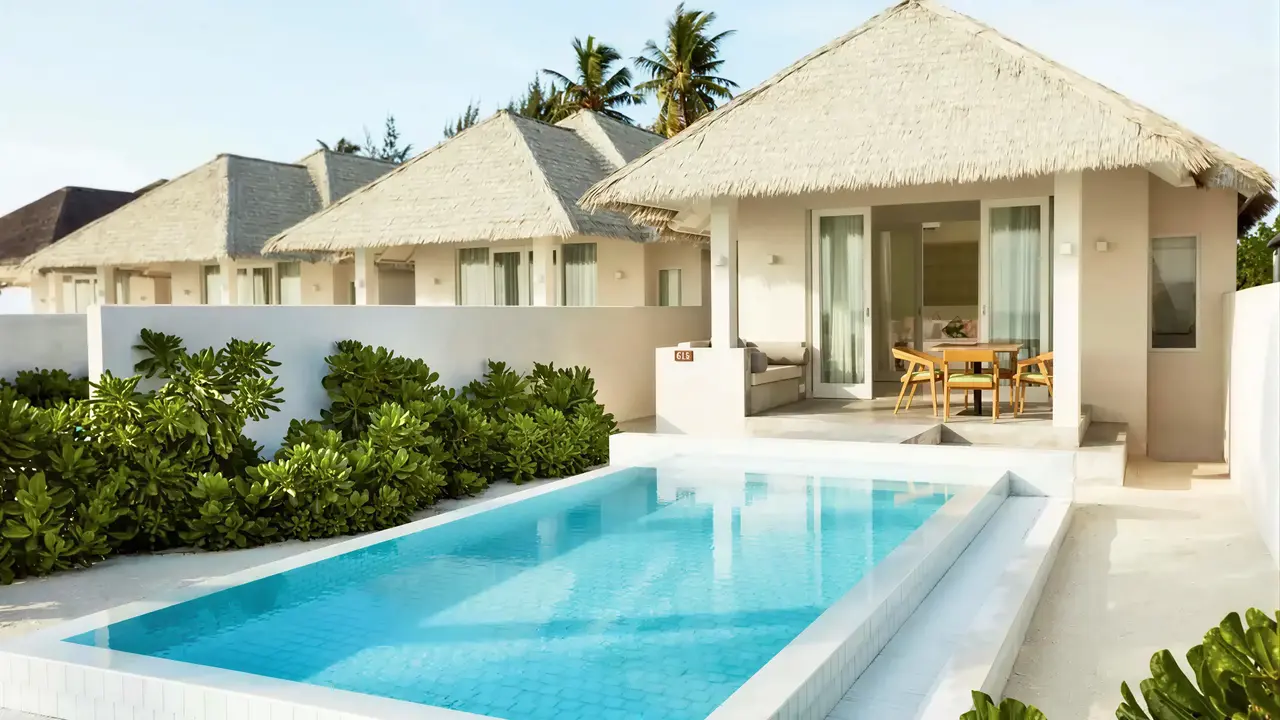 Prywatny basen i taras w Sun Siyam Olhuveli