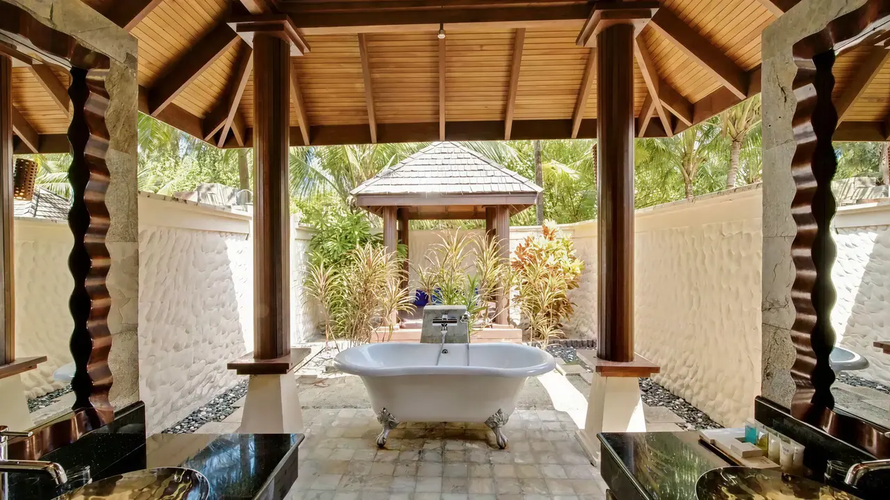 Wanna na prywatnym tarasie w Sun Siyam Olhuveli