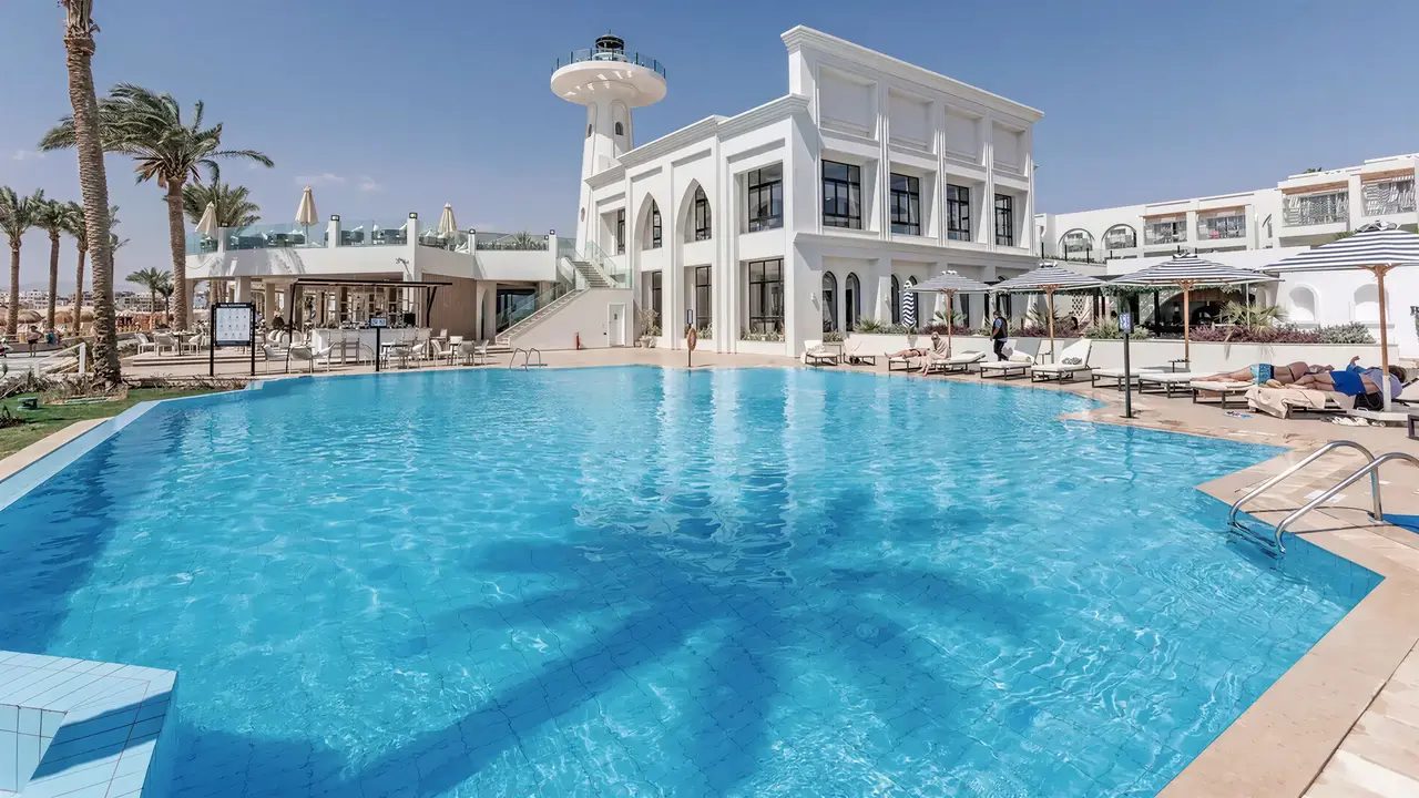 Basen zewnętrzny w hotelu Sunrise Remal Beach