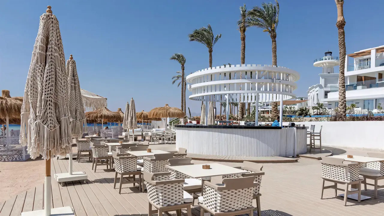 Bar zewnętrzny w hotelu Sunrise Remal Beach