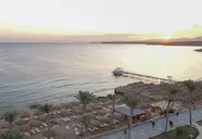 Widok na kompleks Sunrise Remal Beach o zachodzie słońca