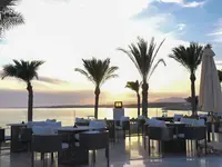 Taras z widokiem na morze w Sunrise Remal Beach