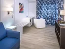 Nowoczesny pokój gościnny w Tahiti Playa