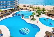 Widok na kompleks basenów w Tahiti Playa