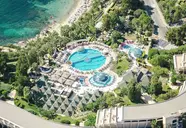 Widok z lotu ptaka na kompleks The Grand Blue Sky