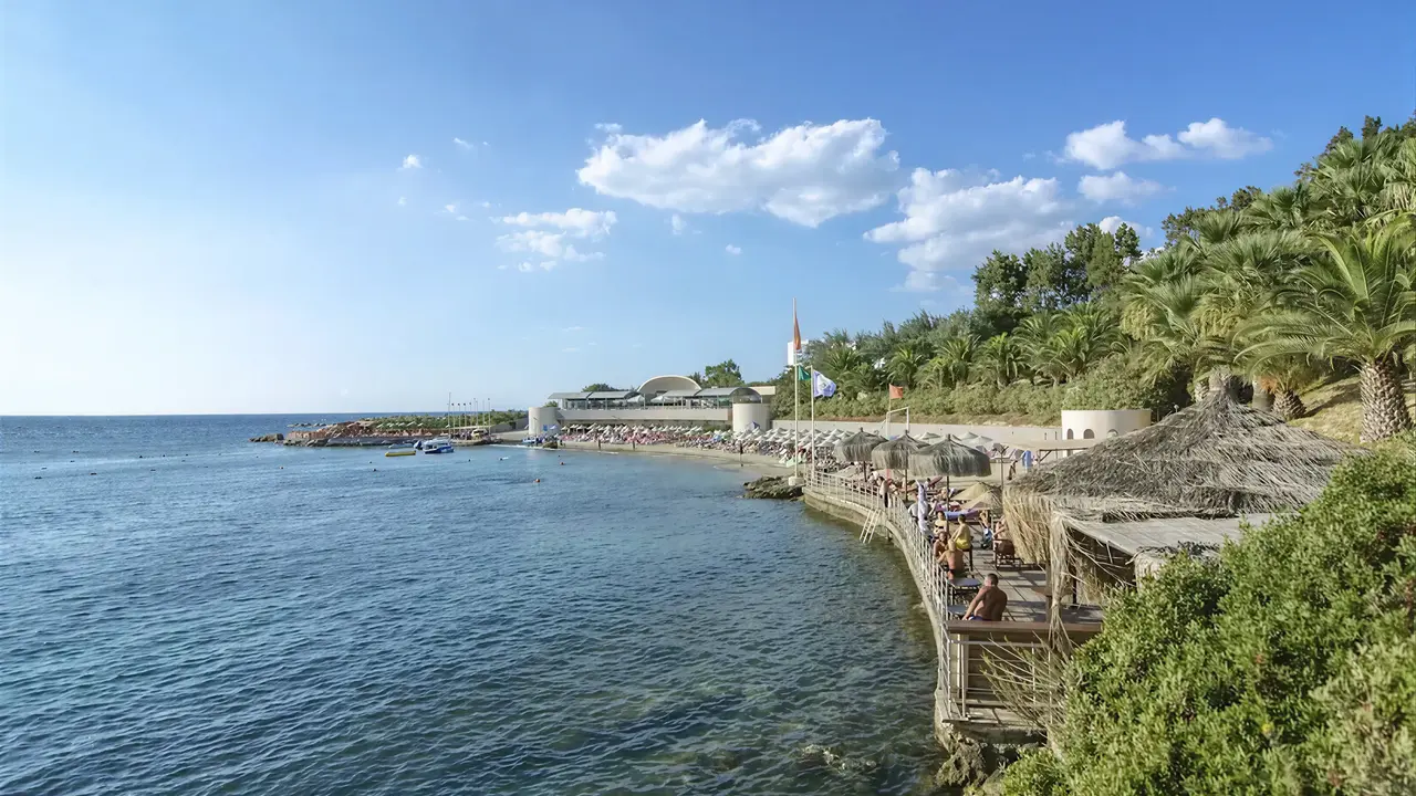 Plaża i wybrzeże w The Grand Blue Sky